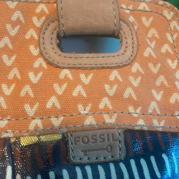 Fossil Keyper Graphic Print Tote Bag - Picture 2 of 10